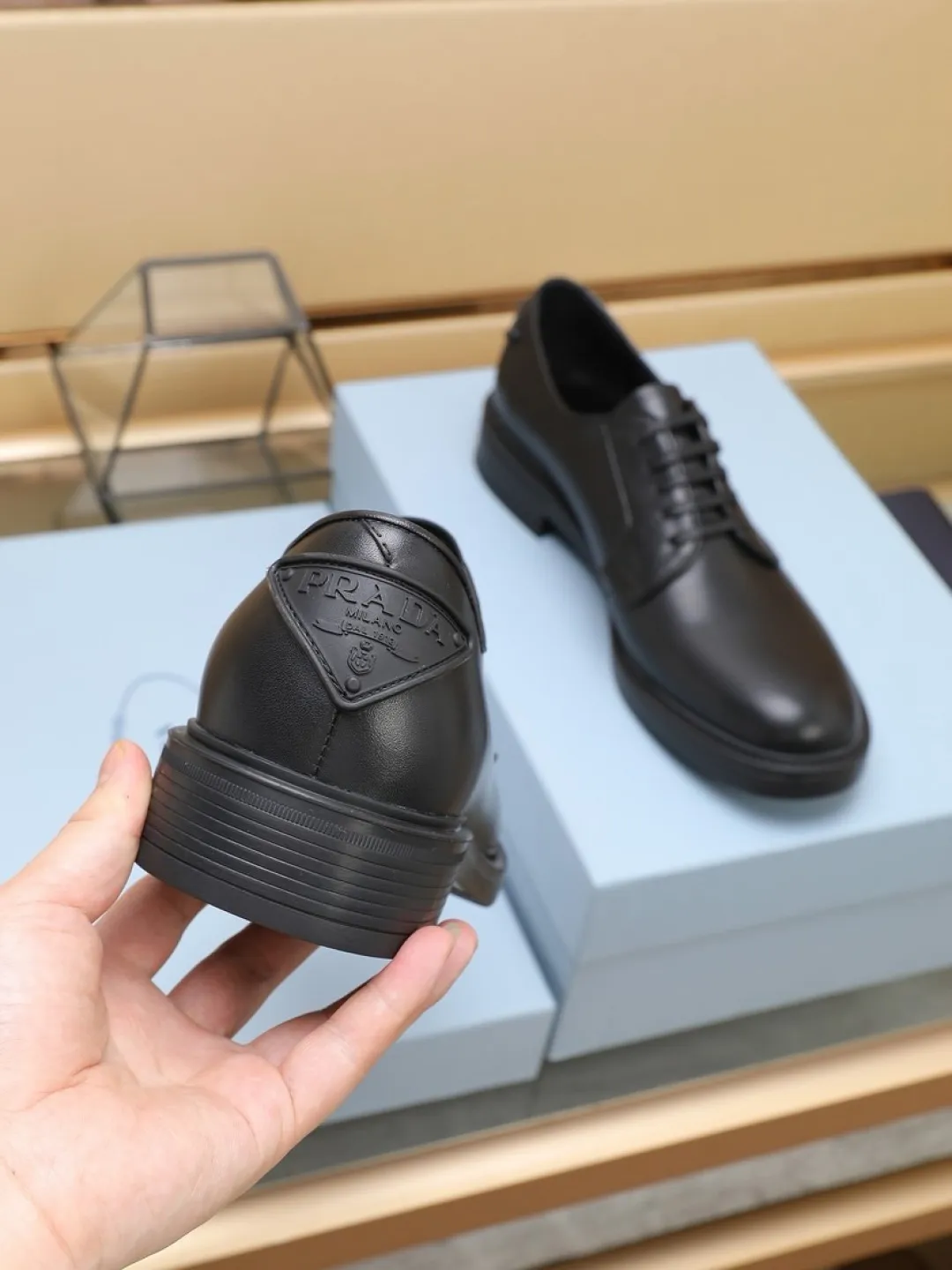 P640💰🔥《PRADA》👏Latest • High-end top brand luxury ~ purchasing agency, top quality. New fashionable business men's shoes🔜The uppers are made of original open-edge beaded cowhide➕cowhide·lining, with fine workmanship. The original stylish and soft combination wear-resistant and non-slip outsole is light and comfortable on the feet. The real thing looks better in real life. Size: 38/45